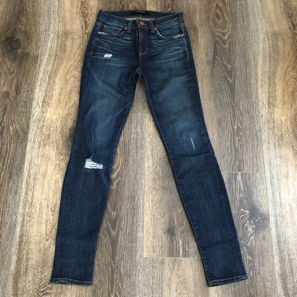 J Brand Skinny Jeans distressed